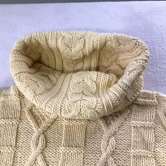 Inis Crafts Irish merino wool butter yellow S cable knit turtleneck knit sweater - Picture 8 of 9